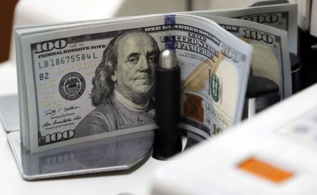 Trung Quốc hạn chế bán USD